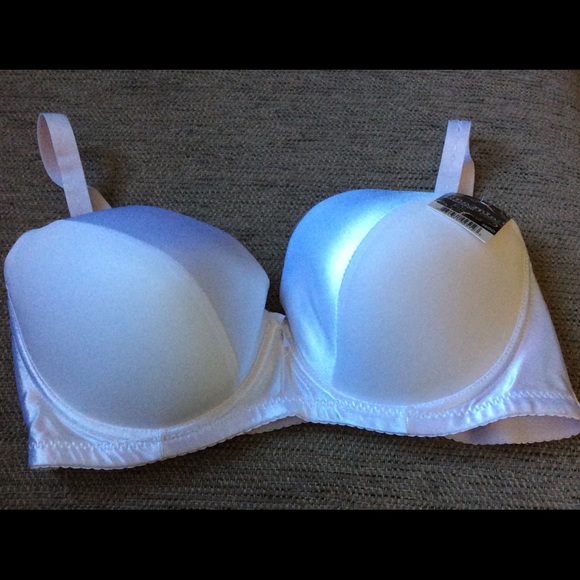White Ladies Under Underwire Bra NWT - Picture 1 of 6